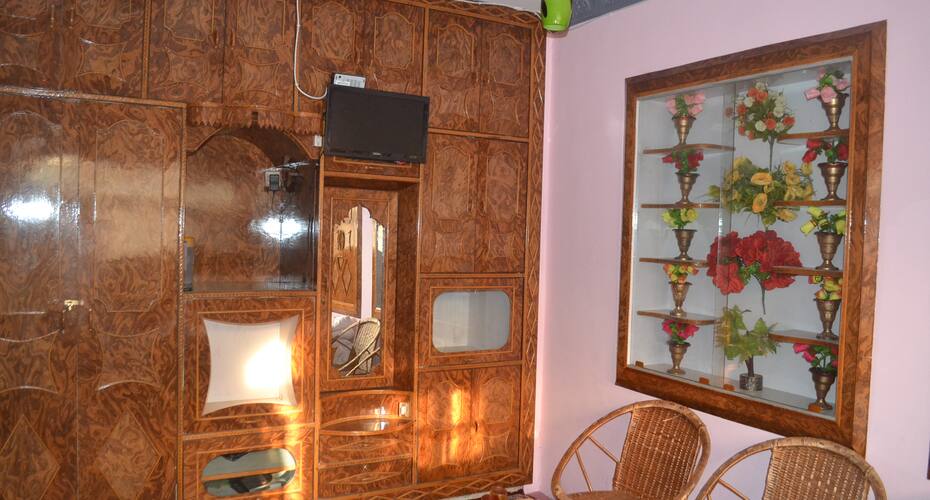 Hotel Valley Comfort, Srinagar 5